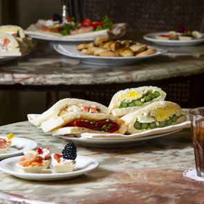 Αperitivo με τέλεια σάντουιτς