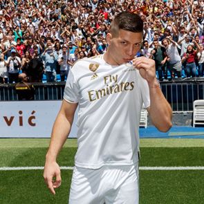 Η Ρεάλ αγοράζει τα πάντα