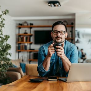 Η πρωινή συνήθεια που καταπολεμά το άγχος