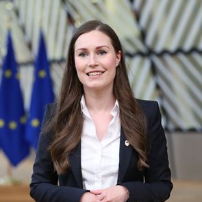 Γιατί κατηγορούν την Sanna Marin