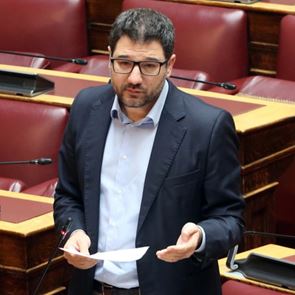 Νάσος Ηλιόπουλος vs Έλενα Ακρίτα: To νέο beef στον ΣΥΡΙΖΑ