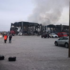 Πυρκαγιά σε εργοστάσιο της Βιολάντα στα Τρίκαλα - Τέσσερις εργαζόμενες νεκρές, μία αγνοούμενη και οκτώ τραυματίες