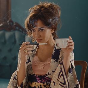 Σε άλλα νέα, η Δήμητρα Ματσούκα είναι η Σοράγια της ελληνικής τηλεόρασης