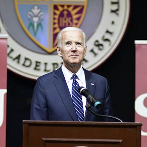 Ο διεθνής Τύπος υποδέχεται με ανακούφιση τη νίκη του Joe Biden