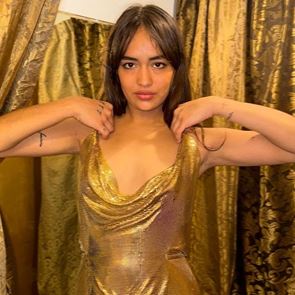 Thalia Besson, το &#39;κακό κορίτσι&#39; που θα σε πείσει να δεις Emily in Paris