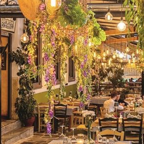 Αμπιμπάγιο, το λημέρι των καλοφαγάδων