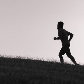 Τι θα συμβεί στο σώμα σου αν είσαι αγύμναστος και ξεκινήσεις να τρέχεις κάθε μέρα 5 χλμ