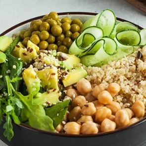 Καλοκαιρινή διατροφή με όσπρια: Γιατί δεν πρέπει να λείπουν από το καθημερινό μενού σου αυτή την εποχή