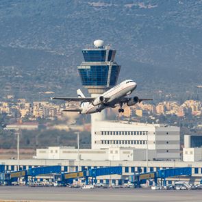Εποχές 2019 θυμίζουν οι πτήσεις στην Ελλάδα μέχρι τον Σεπτέμβριο