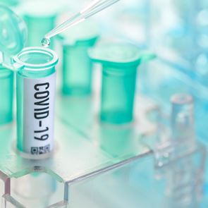 H λοιμογόνος δόση του SARS-COV-2 σύμφωνα με την επιστήμη