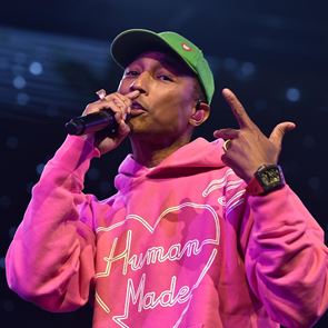 Ο Pharrell Williams σχεδιάζει τα νέα Superstar της adidas