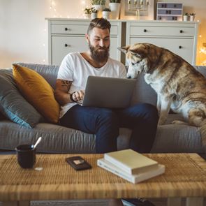 Δουλειά από το σπίτι, ένας σύντομος οδηγός επιβίωσης