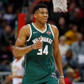 Ο Γιάννης Αντετοκούνμπο και πάλι MVP του ΝΒΑ