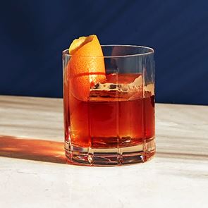 Αναβαθμίζοντας τα κλασικά cocktails με ένα απροσδόκητο spirit