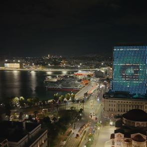 Ο Πύργος του Πειραιά στα χρώματα της Allwyn