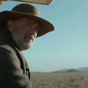 Πρώτο trailer για το πρώτο γουέστερν με τον Tom Hanks