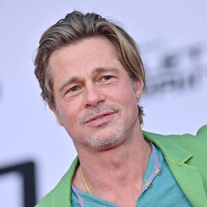 Η ιστορία πίσω από τα κασμιρένια πουκάμισα του Brad Pitt