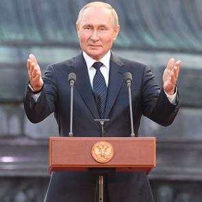 Το κρίσιμο δίλημμα του Vladimir Putin