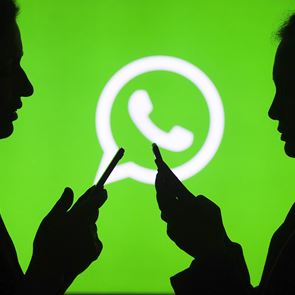 Τώρα μπορείς να ακούς τα μηνύματα του WhatsApp στο fast forward