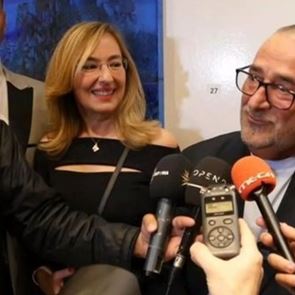 Βασίλη Καρρά, εσύ