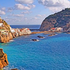 Η απάντηση στο Κάπρι ονομάζεται Ίσκια