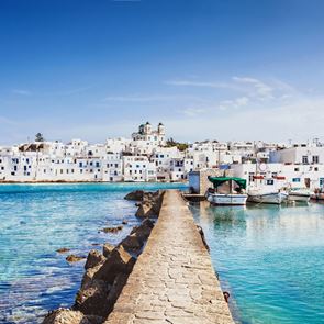 Σε πτώση Μύκονος και Σαντορίνη-ποια νησιά ανεβαίνουν