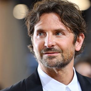 Ούτε η Gigi Hadid γλίτωσε από τη μάνα του Bradley Cooper