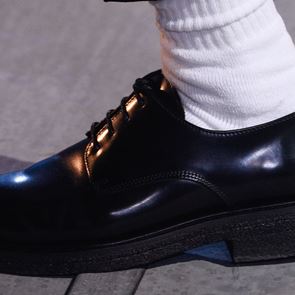 Η εκδίκηση της λευκής κάλτσας είναι ένα πιάτο που τρώγεται με στυλ