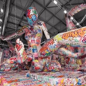 Τολμήστε να γίνετε Diesel: επίδειξη στη μεγαλύτερη εγκατάσταση γκράφιτι που έχει γίνει ποτέ