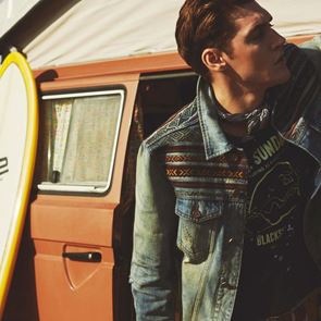 Το τζην μπουφάν όπως δεν το έχεις ξαναδεί