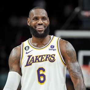 Ο LeBron James κατεδάφισε την 37 εκατ. δολαρίων έπαυλή του για να την ξαναχτίσει από την αρχή