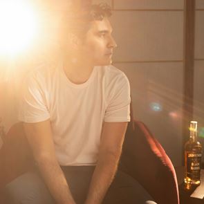 Jameson Black Barrel και Χριστόφορος Παπακαλιάτης σε νέες κορυφές