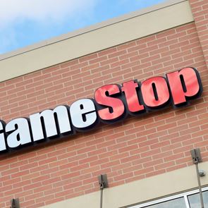 Γιατί κάποιοι επιμένουν στις μετοχές GameStop
