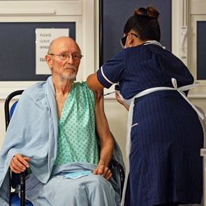 Το μεγάλο ταξίδι των &lt;em>εμβολίων&lt;/em> στις 27 χώρες της ΕΕ