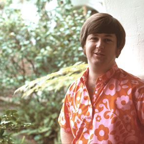 Ωδή στον Brian Wilson: 10 τραγούδια της ιδιοφυΐας των Beach Boys