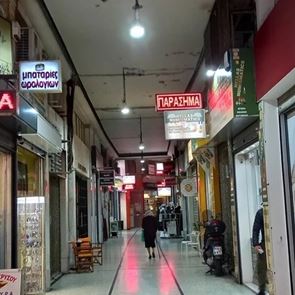 Τι κρύβουν οι παλιές εμπορικές στοές της Αθήνας