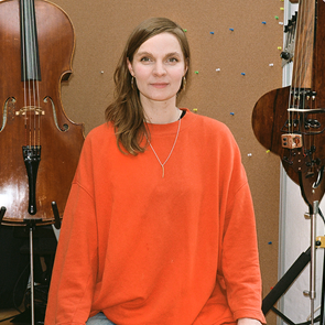 Η παράξενη μουσική ιδιοφυΐα της Hildur Gudnadottir