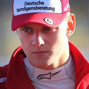Η &lt;em>Ferrari&lt;/em> έχει πλέον νέο Schumacher