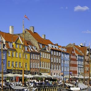 Οι 20 πιο ευτυχισμένες χώρες στον κόσμο, αν σκέφτεσαι να αλλάξεις τη ζωή σου το 2023