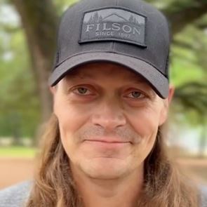 Με καρκίνο διαγνώστηκε ο τραγουδιστής του συγκροτήματος 3 Doors Down