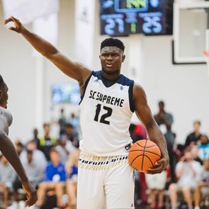 Συγνώμη, έχετε μισό λεπτό να σας μιλήσουμε για τον Zion Williamson