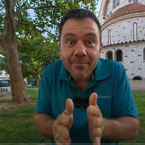 Πόσο cool είσαι ρε Ευτύχη Μπλέτσα-Το συμβάν με την κολώνα φωτισμού στον Εύοσμο και η ειλικρινής συγγνώμη