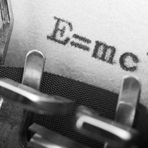 Η διάσημη εξίσωση του Einstein με &#39;σάρκα και οστά