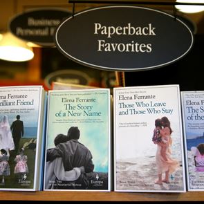 Ποια είναι τελικά η Elena Ferrante