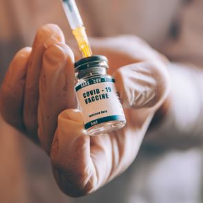 Οι πλήρως εμβολιασμένοι αποκτούν προνόμια