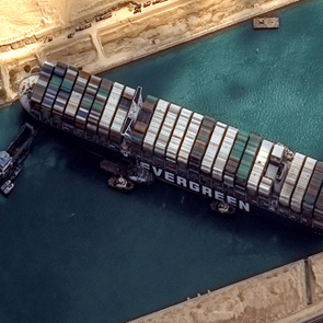 Τι πραγματικά συνέβη με το Ever Given στη Διώρυγα του Σουέζ