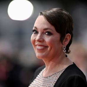 Η Olivia Colman κάτι είχε κλέψει από το σετ του 'The Crown