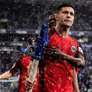 Ο Luka Jovic είναι πολεμική μηχανή