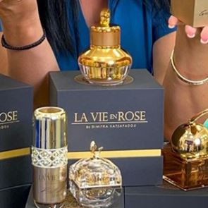 To success story της La Vie en Rose της Δήμητρας Κατσαφάδου