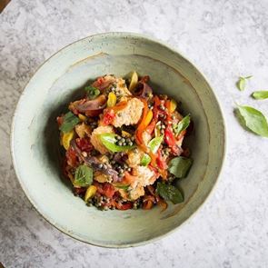 Panzanella, η νόστιμη σαλάτα της νηστείας